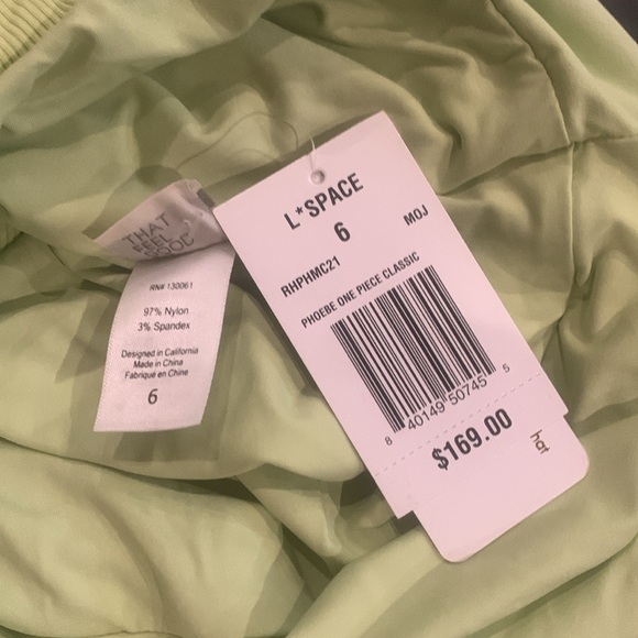 New: l*space Phoebe one piece - Picture 5 of 5